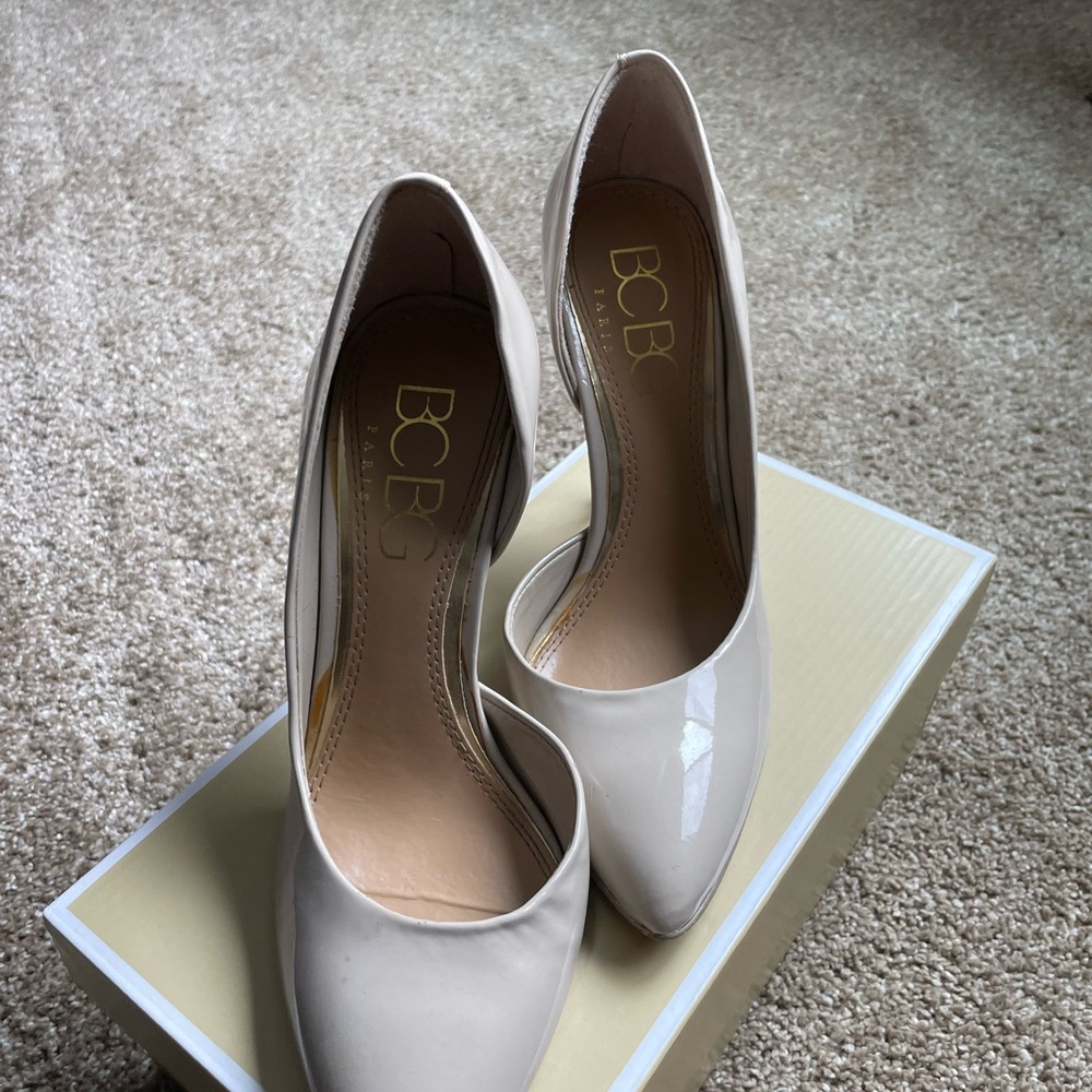 BCBG Heel